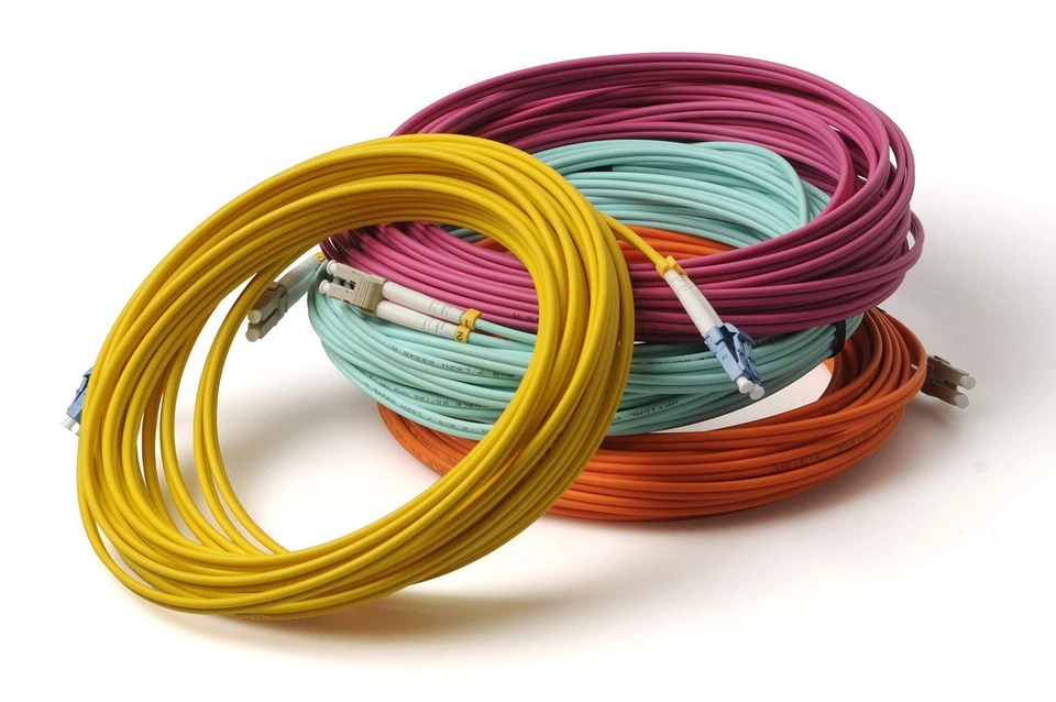 ® LWL Glasfaser-Kabel – 30m OS2 gelb, SC/APC auf LC/APC 8° Stecker, Simplex 9... - Bild 4 von 4