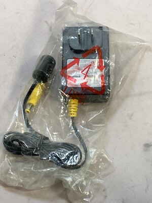 ASIAN APD WA-24E12FU WA-24E12 24W 12V 2A 100-240V 50-60 Hz POWER AC ADAPTER