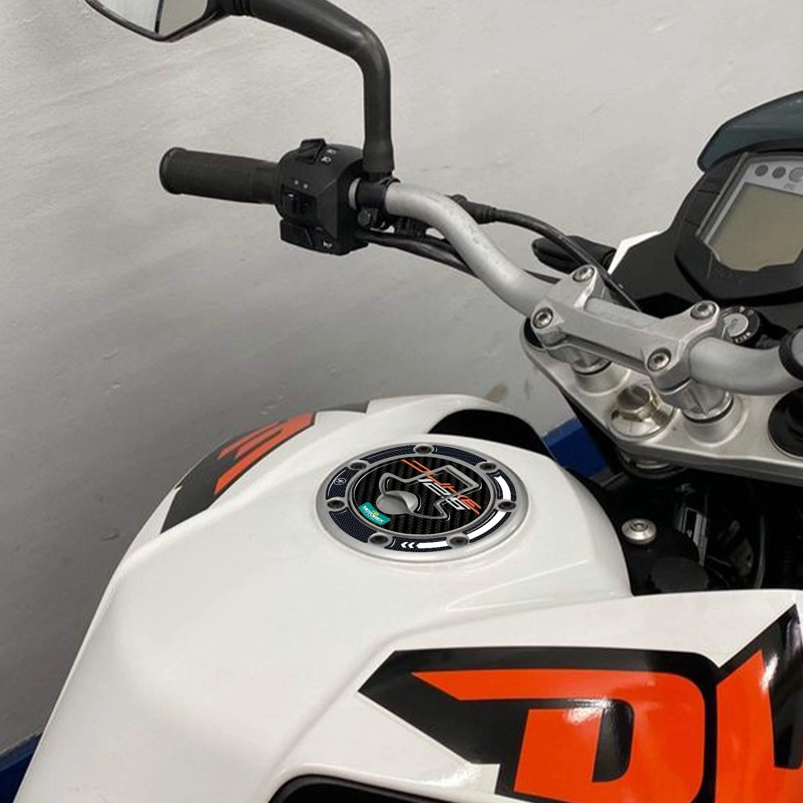 Adesivi 3D Resinati Per Tappo Serbatoio KTM 990 Duke (2024-2025) - Personalizza E Proteggi La Tua Moto