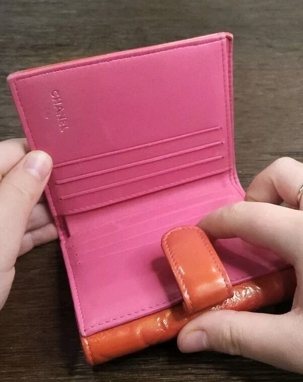 Chanel Bifold Snap Orange And Pink Wallet Preloved image 7