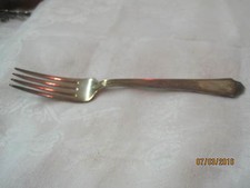 Vintage 1924 IS 1847 Rogers Bros Silver Plated Dinner Fork Ancestral