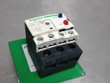 New Original Schneider LRD10 Overload Relay New "Free Shipping from USA"