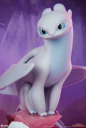 lightfury statue