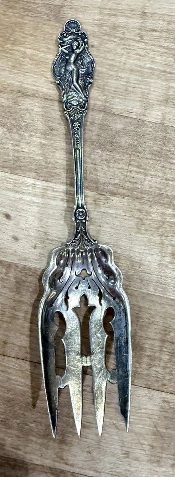 Tenedor para servir Watson Phoebe de plata esterlina 7 3/8′′ 67 g 1895 Art Nouveau desnudo raro Foto 2 de 4