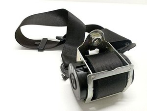 BMW 7 F01, F02 Sicherheitsgurt vorne links 610126300B 4.4 Benzin 300kw 22725755