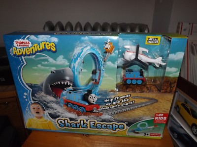 THOMAS & FRIENDS ADVENTURES SHARK ESCAPE METAL ENGINE NIB 2016