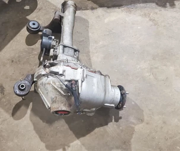 2007-2021 Toyota Tundra Front Differential Carrier Assembly 4.10 Ratio - Image 4 of 4