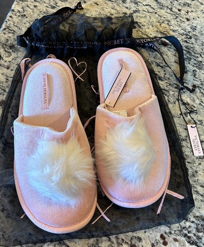NWT VICTORIA'S SECRET FUR POM POM SLIP ON SLIPPERS LIGHT PINK M & Bag - Picture 2 of 7