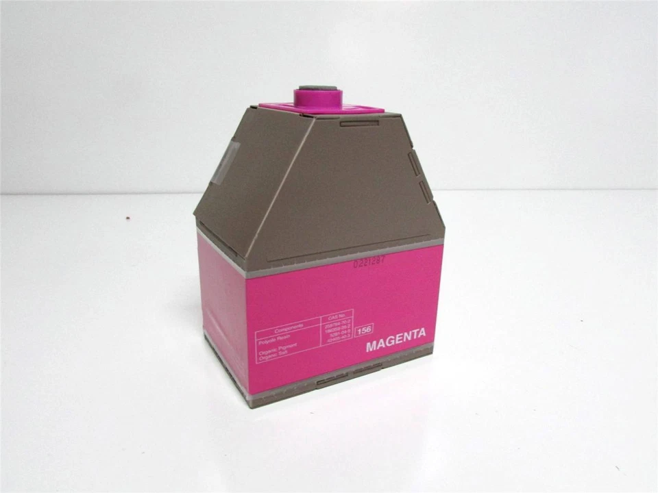 ^ NUEVO EN CAJA ORIGINAL OEM SAVIN 9902 COLOR MAGENTA CASETE TIPO P1 Foto 2 de 3