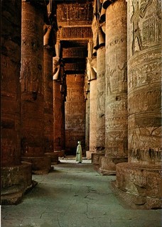 Colonnes Hâtoriques au Temple