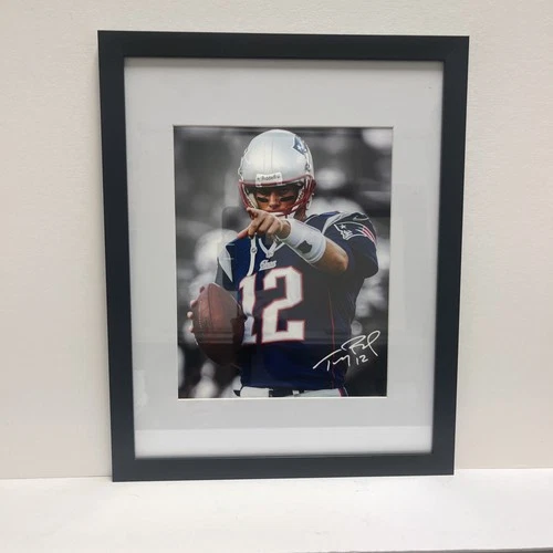 Tom Brady Facsimile Signed 8x10 Photo Framed  New England Patriots 12x15 Frame