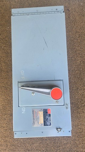 QMQB2032R Federal Pacific Panelboard, 200 Amp, 240 Volt, 3 Pole, Fusible,