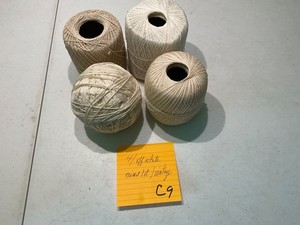 CROCHET THREAD 4 BALLS VINTAGE C9