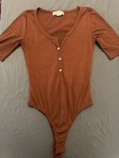 Saints Hearts Women s Bodysuit Small Brown Ribbed Button 3/4 sleeve