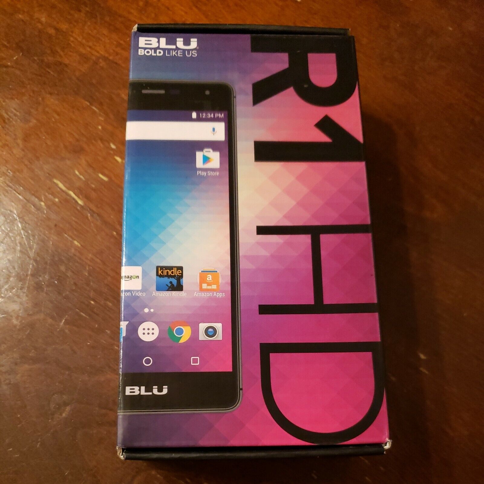 blu r1 hd battery charging light