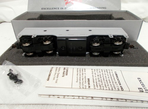 BACHMANN PLUS F7B POWERED DIESEL ENGINE UNDECORATED 31202 - Picture 3 of 8