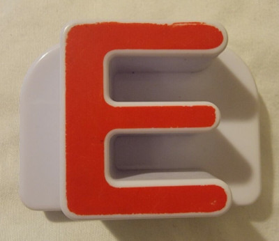 Leap Frog 2002 Fridge Phonics Magnetic Alphabetic REPLACEMENT LETTER E