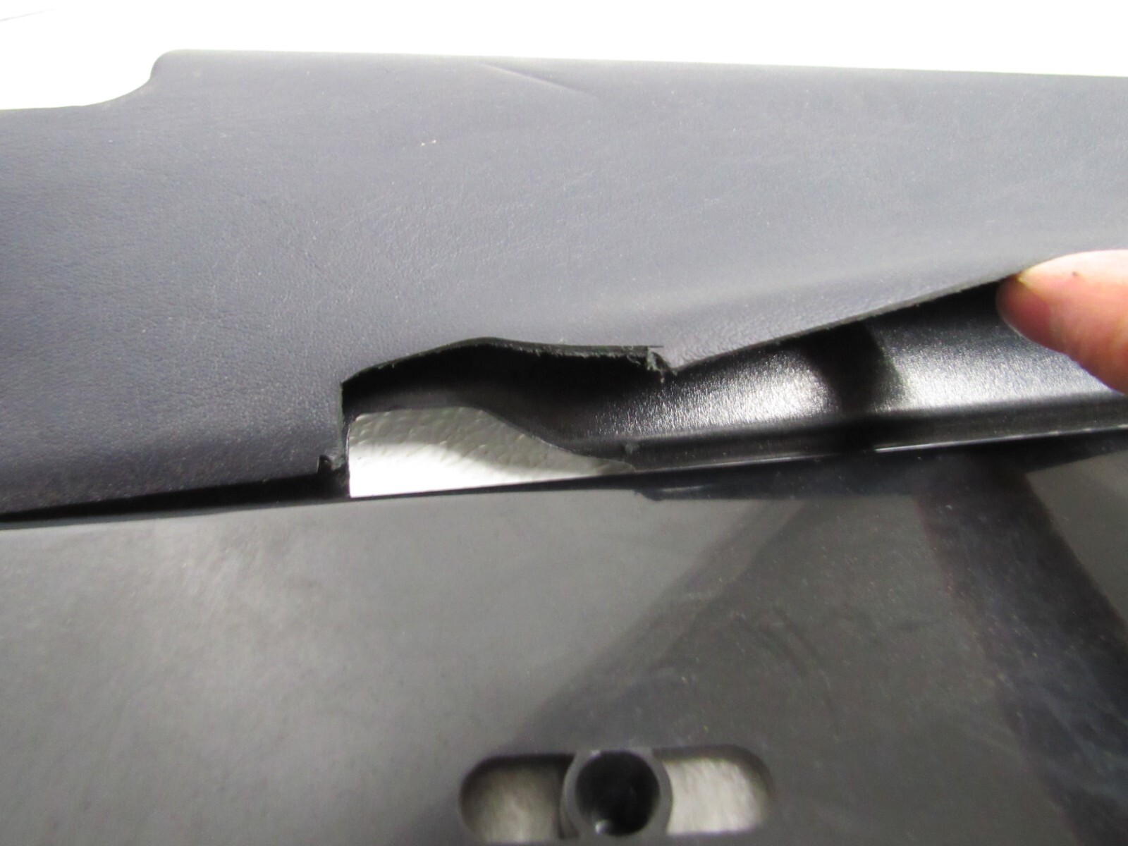 2013 BENTLEY CONTINENTAL GTC GT RIGHT SIDE LOWER DASH TRIM PANEL BLUE OEM 6872