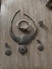 Vintage-Style Silver Tone Bridal Jewelry Set