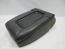 99-06 Chevy Gmc Silverado Sierra Avalanche Center Console Rest Jump Seat 99-06 Chevy Gmc Silverado Sierra Avalanche Center Console Rest Jump Seat