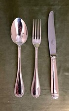 Christofle Malmaison Tafelbesteck-Set Messer Gabel Löffel 3-teilig versilbert