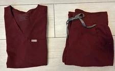 FIGS Zamora Joggers  Catarina Top Small Scrub Burgundy Set Women