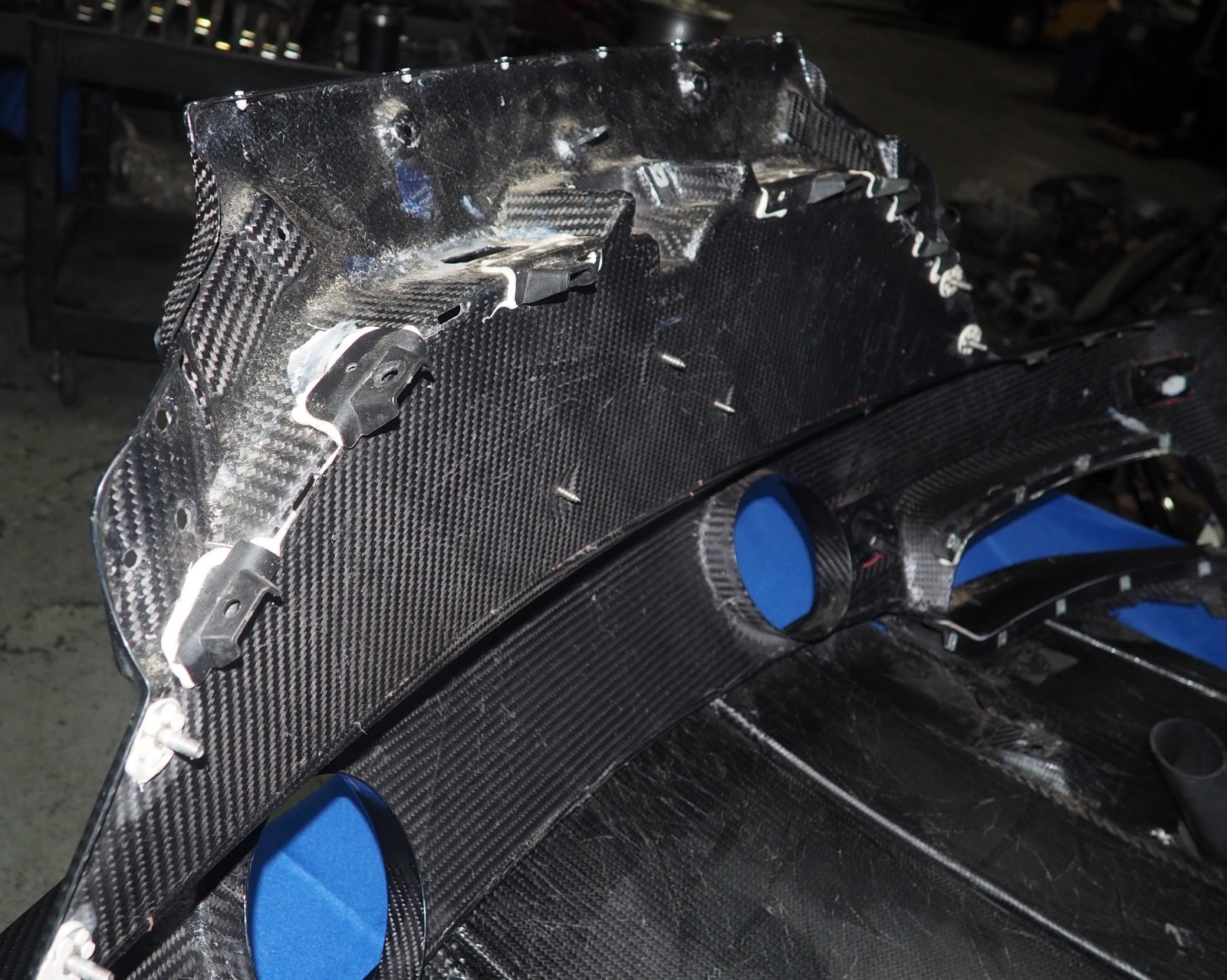 *DAMAGED* 2022-2026 Maserati MC20 MCPura Rear Bumper Diffuser OEM Carbon Fiber!