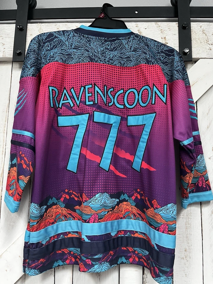 Camiseta Lost Lands Ravenscoon talla pequeña Foto 2 de 4