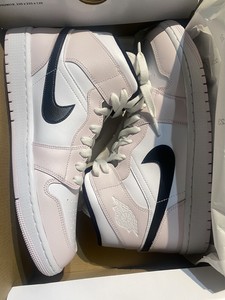 barely rose jordan mid