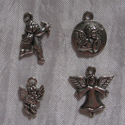 LOT De 2 Charms Breloques Métal Argenté Avec Patins Noirs - Pour Création Bijoux & Perles - Neuf