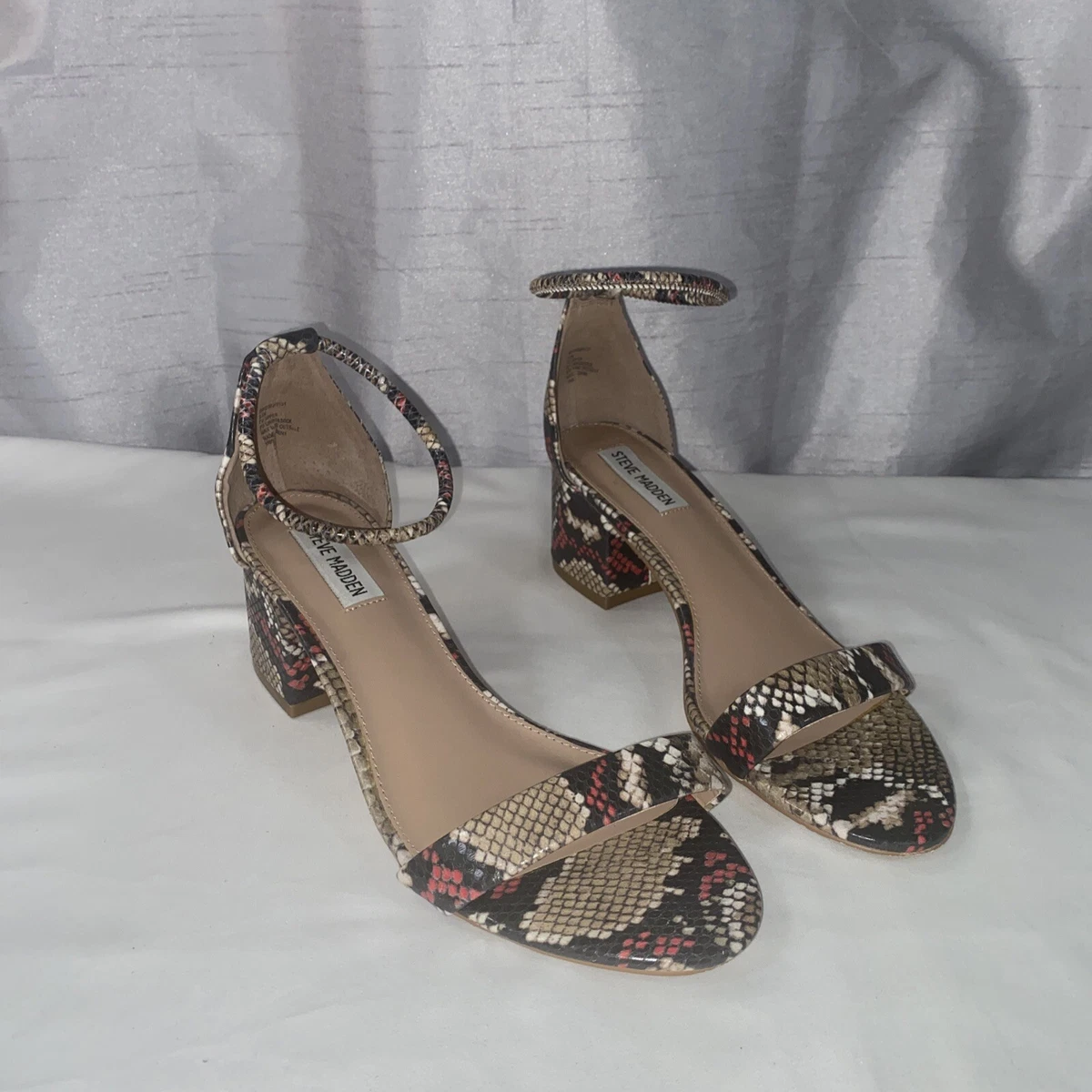 Ibbie deals steve madden