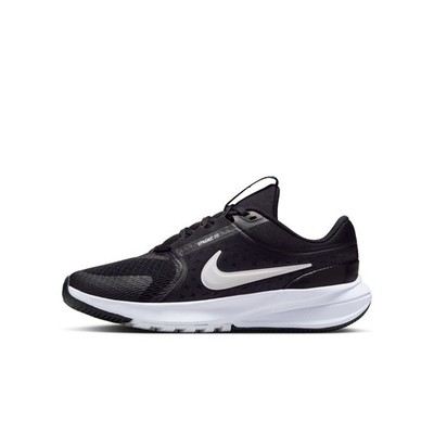 NIKE Star Runner 5 Laufschuh für Jugendliche , Gr. 39 , BLACK/WHITE-WHITE