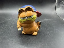 Vintage Garfield Baseball Player Ceramic Figurine Bat Cap Enesco 1980s 3"
