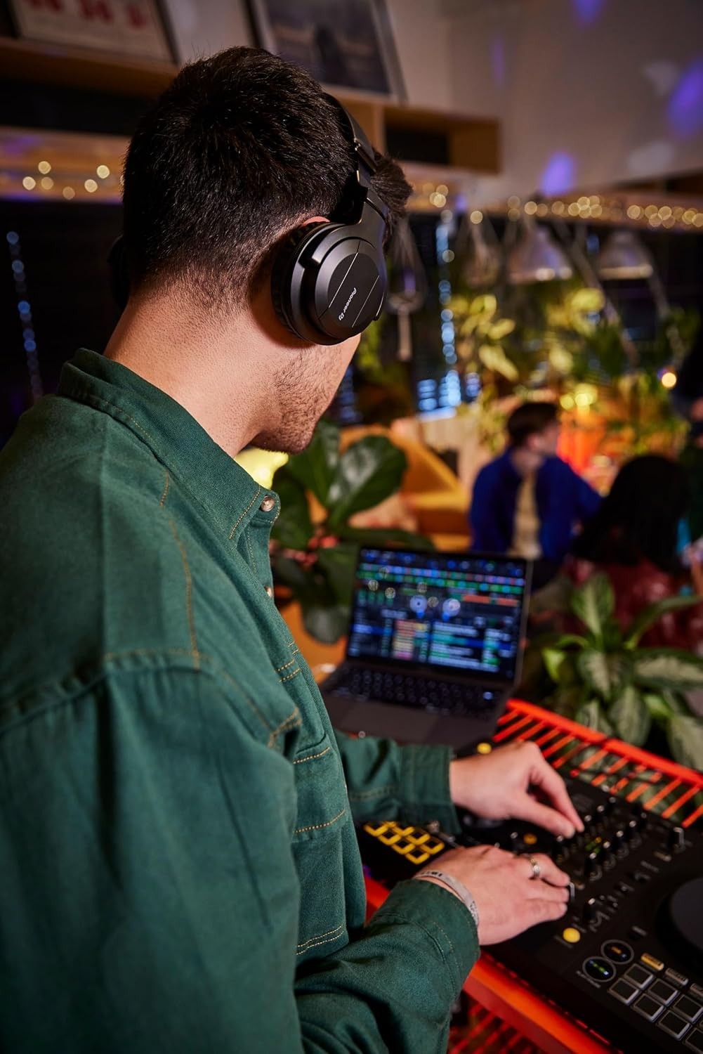 Professional 2-channel DJ Controller - Graphite