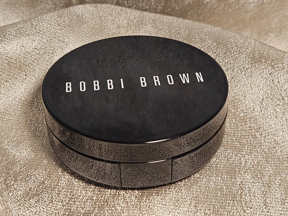 Bobbi Brown Skin Foundation Cushion Compact SPF35 13g Shade Dark - Image 2 of 3