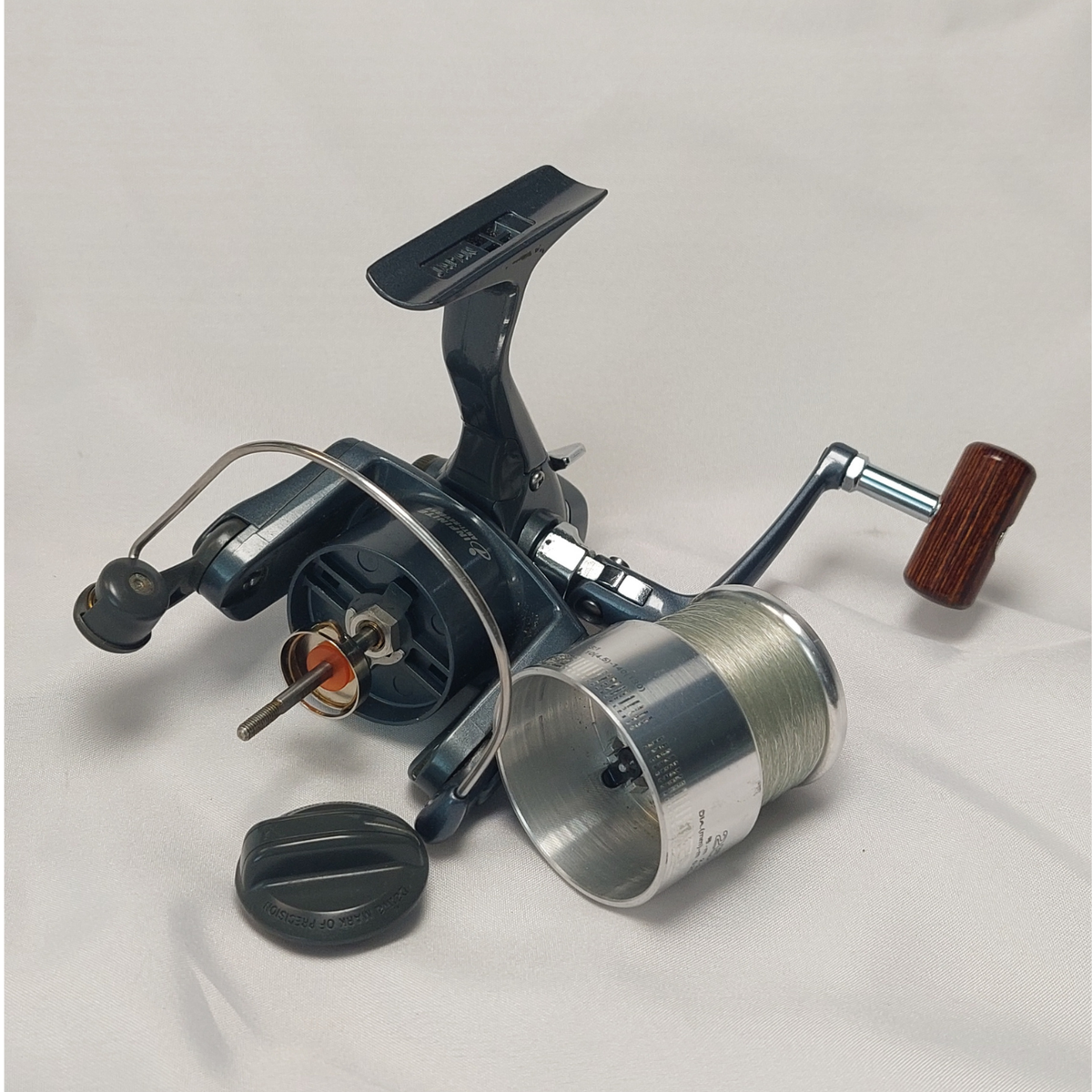 Daiwa Emblem-Z 2500IT Spinning Reel Japan Domestic Market -JDM