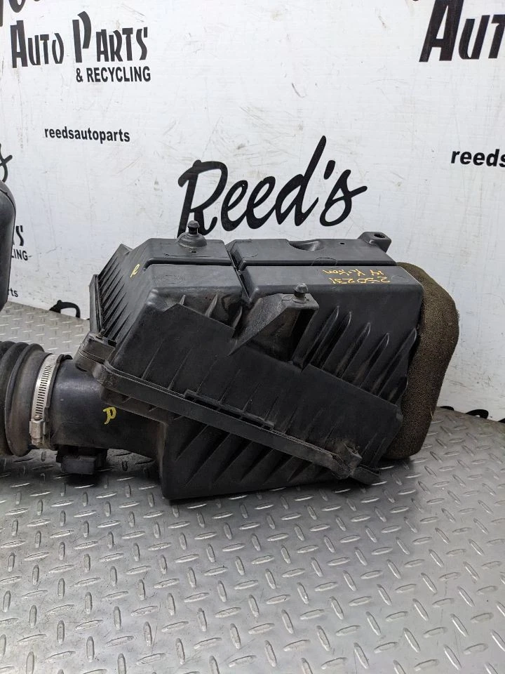 Air Cleaner Fits 09-14 ESCALADE 1176440 - Image 2 of 4