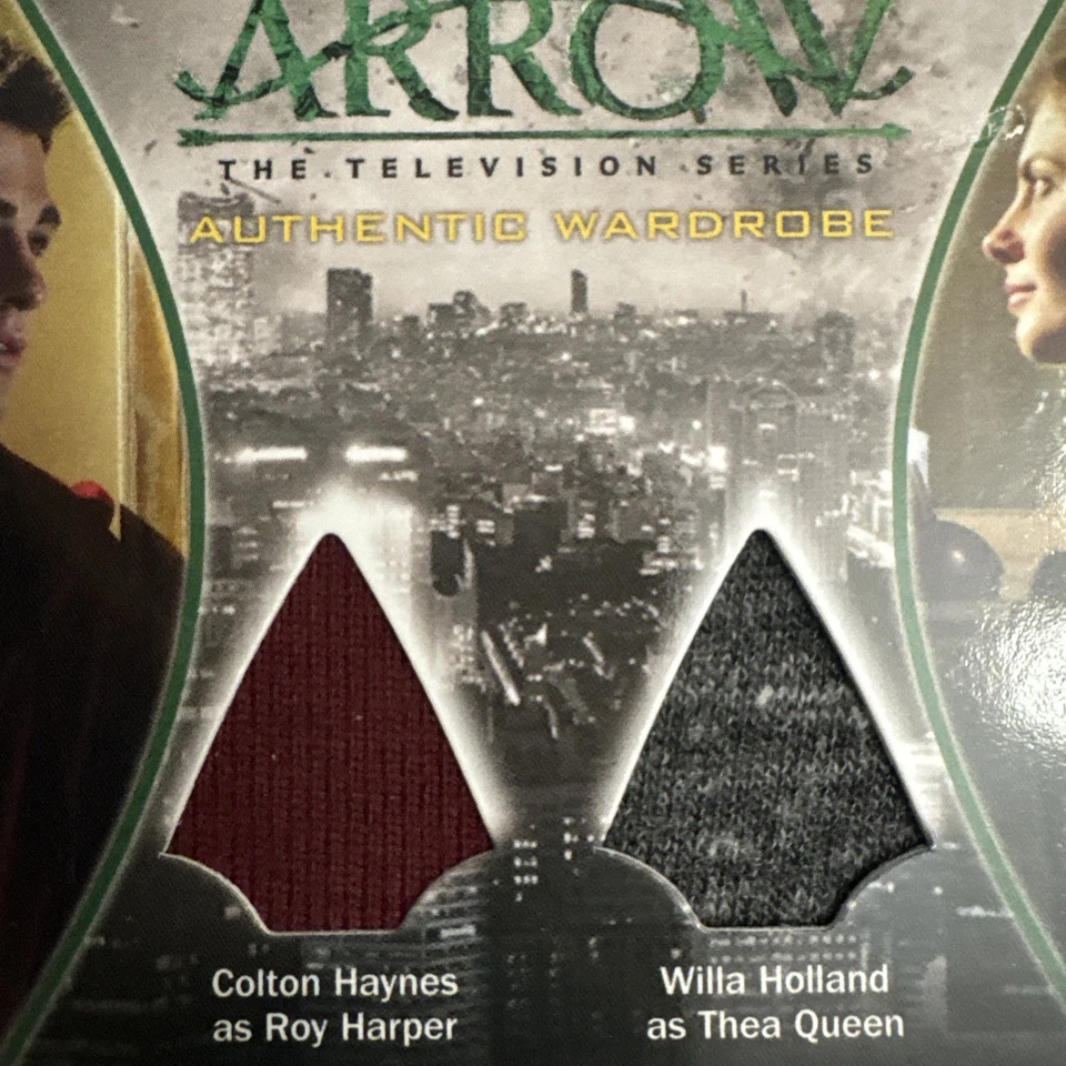 Arrow Season 1 Roy Harper & Thea Queen Dual Wardrobe Card DM2 - Image 2 of 3