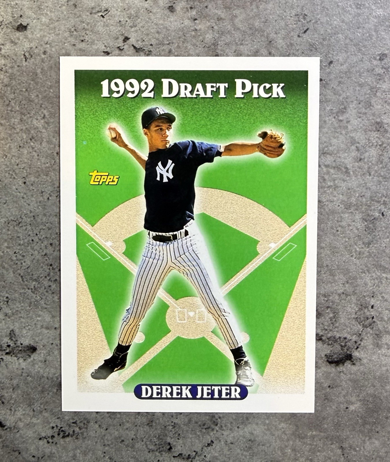 1993 Topps - Derek Jeter #98 (RC) New York Yankees Rookie Card HOF