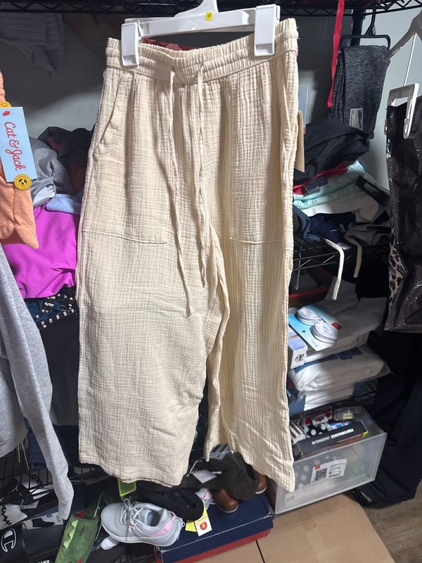 womans xs wide leg pant