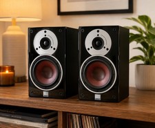 Dali Zensor 1 bookshelf speakers - Immaculate condition with Original Box