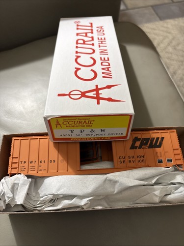 Accurail Escala HO Toledo Peoria & Western 50’ Exterior Post Box Coche Kit Nuevo 5651 | Zustand: New