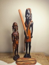 Set: 2 große afrikanische Holzfiguren – Handarbeit – Krieger & Frau – Boho Deko