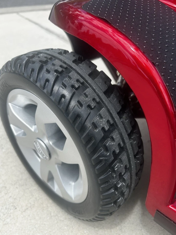 Golden Companion 4-Wheel Mobility Scooter with Swivel Seat - Image 3 of 4