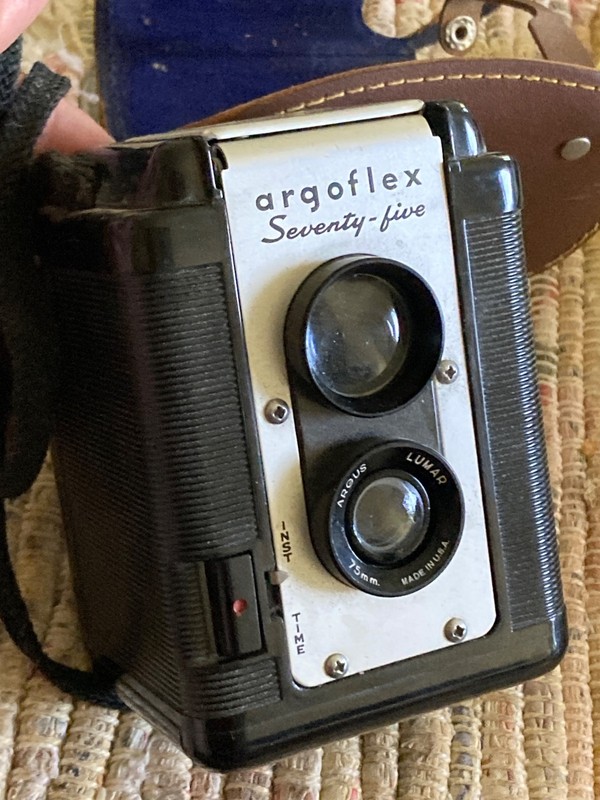Argus Argoflex Seventy-Five 75mm TLR Camera. Half a case.