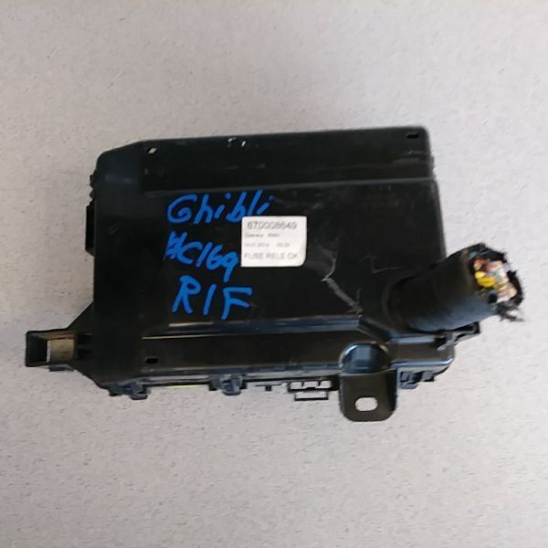 2014 Maserati Ghibli fuse box 670008649