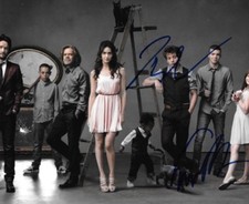 * JEREMY ALLEN WHITE & EMMA KENNEY * signed 8x10 photo * SHAMELESS * 2