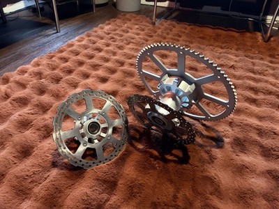 Cake Kalk Hubs With Sprocket And Rotor