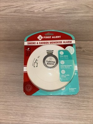 First Alert 1039787 Battery Smoke & Carbon Monoxide Alarm with Voice & Location