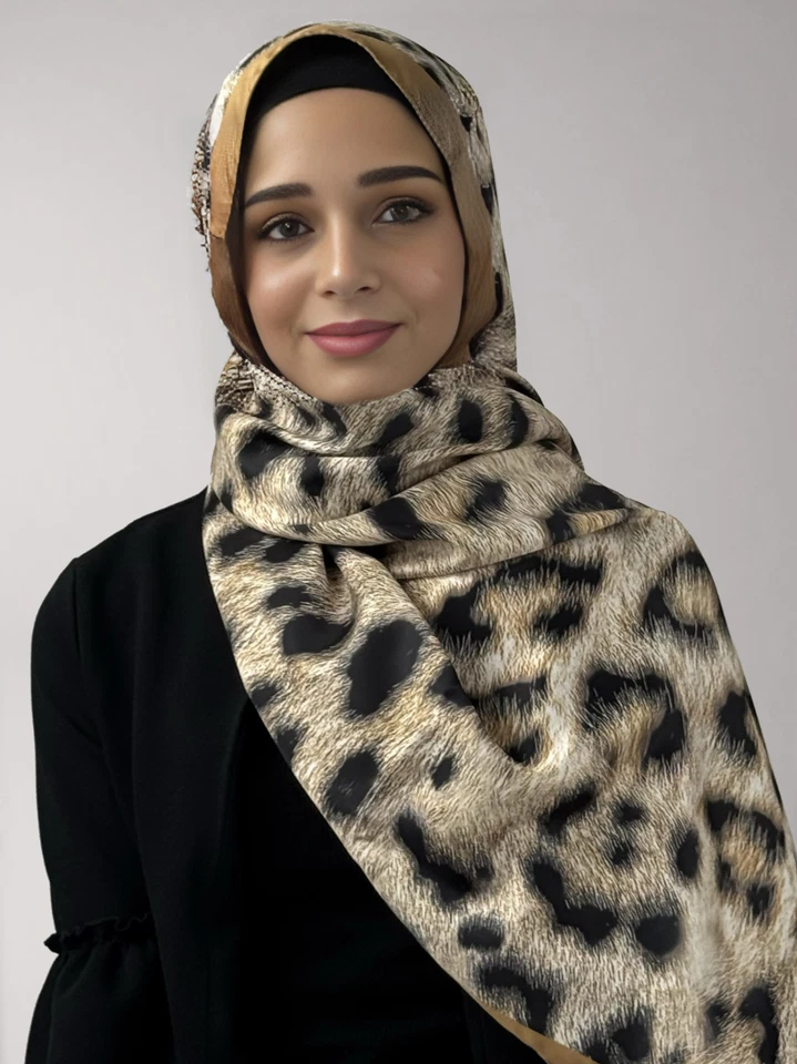 Mantón rectangular/hiyab leopardo de lujo Foto 2 de 3